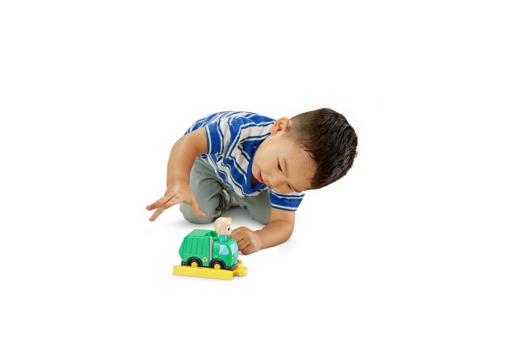 VTech - Cocomelon Go! Go! Smart Wheels JJ’s Recycling Truck & Track - Recycling Sounds & Songs - Green