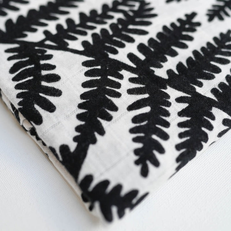 Etta Loves - Sensory Muslin Burp Cloth - Fern Print - XL