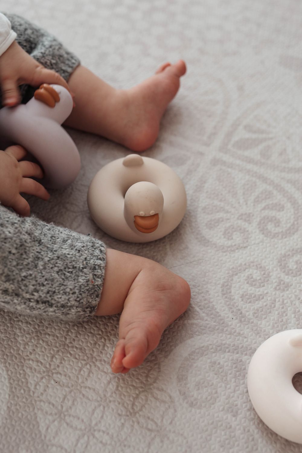 Ooh Noo - Duckie Bath Toy - Beige