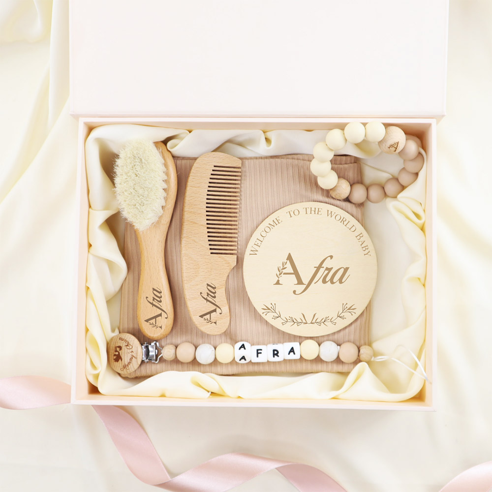 Mommy's Charms - Personalized New Born Velvet Gift Box - 7 Pcs - Brown